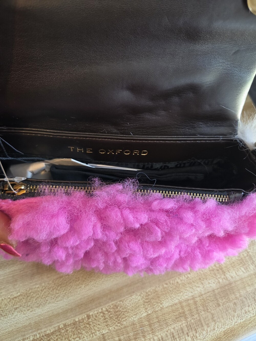 Kurt Geiger NWT Fuzzy Eagle Crossbody & Dustbag NEW THIS SEASON - Picture 8 of 8